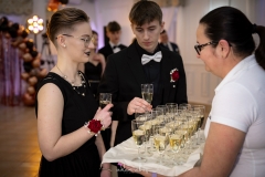 4f9ed910-78c9-4fe6-ae91-7d287f762412_rw_1920