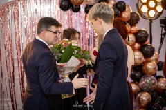 b20a8ef6-ad8a-483f-9c41-917666335b57_rw_1920