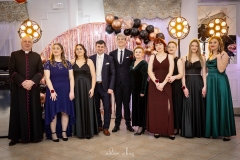 d9349ed7-bb40-409a-ac3c-58a5f5314d5b_rw_1920